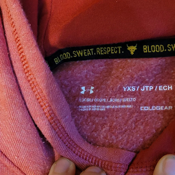 G29 COLDGEAR UNDER ARMOUR: BOY RED HOODIE YOUTH XSMALL - Picture 2 of 3